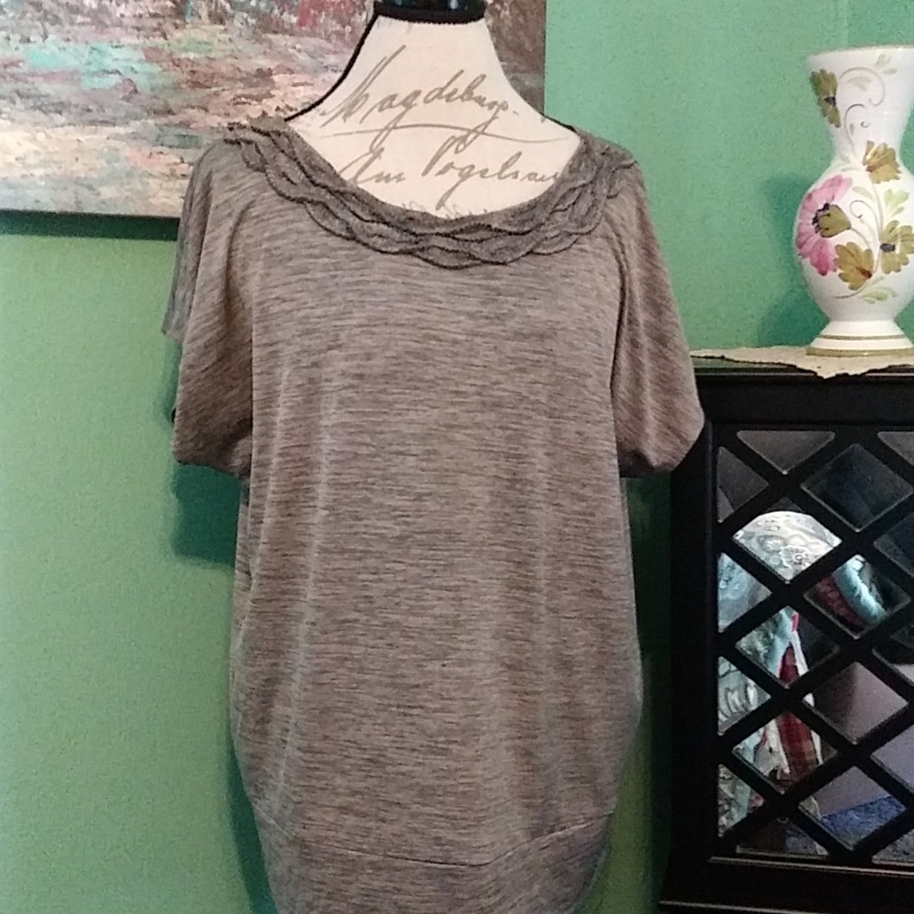 AB Studio Size Large Olive-Gray Top